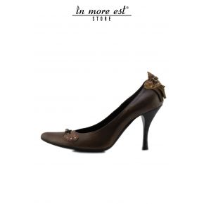 DECOLLETE' MEDIUM TIP BROWN LEATHER/NECK/SUEDE BUCKLES METAL SILVER FRINGES BROWN ON THE HEEL