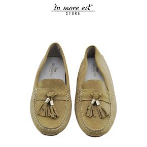 MOCASSINO CAMOSCIO BEIGE FIOCCO PUNTA