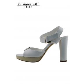 SANDAL HIGH PLATEAU OF WHITE PAINT PLAC METAL SRGENTO G LOGO RHINESTONES