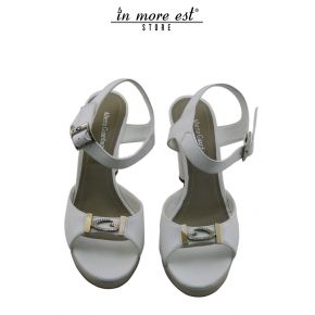 SANDAL HIGH PLATEAU OF WHITE PAINT PLAC METAL SRGENTO G LOGO RHINESTONES