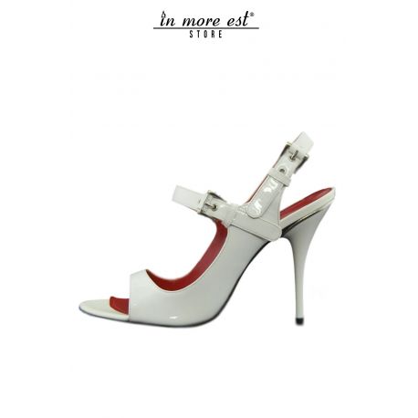 SANDAL MEDIUM WHITE PATENT LEATHER BAND SILVER EDGE HEEL