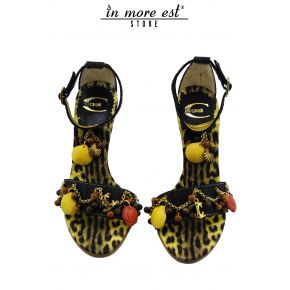 SANDAL MEDIUM BLACK LEATHER CHARMS CHAIN METAL BRASS INSOLE SPOTTED