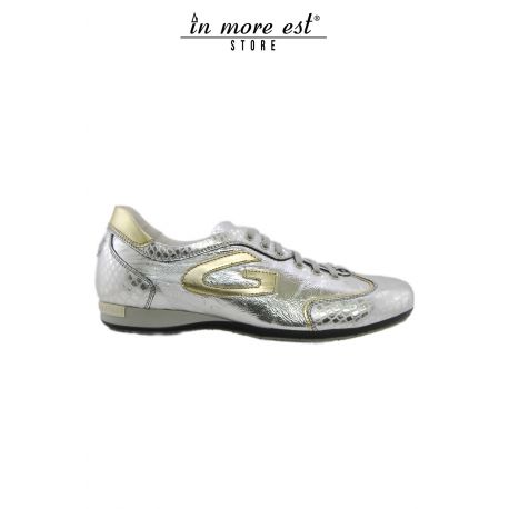 SNEAKERS BASSA PELLE LAMINATA ARGENTO E RIFINITURE ORO