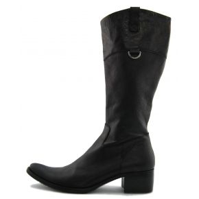 LOW BOOT TOE.TEXAN BLACK CALF HIGH UPPER SHADES OF BROWN ON A LEG-HIGH