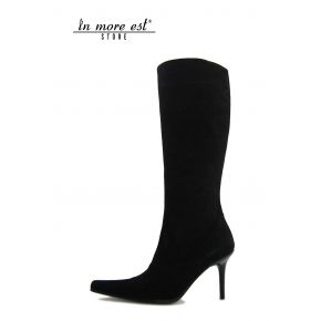 THE BOOT MEDIUM TOE BLACK SUEDE HIGH UPPER