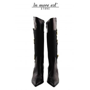 LE SUPPORT D'AMORÇAGE TOE NOIR EN CUIR DE VEAU ET TISSU AVEC LE LOGO DE L'ÉPÉE NOIRE, BOUCLES EN MÉTAL D'OR EXTERNE DE VEAU