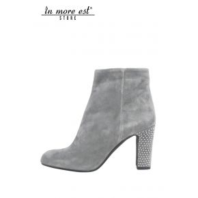 SOCKET MEDIUM HEIGHT ANKLE GREY SUEDE HEEL STUDS ARG