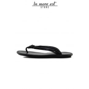 PANTOUFLE TONGS EN CUIR NOIR