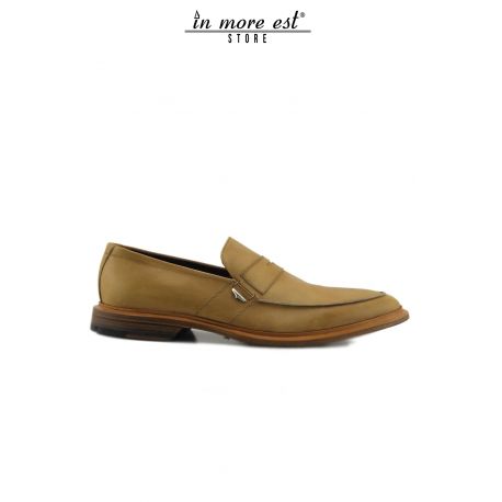 MOCASSIN ÉLÉGANT BEIGE CUIR BAS PLAC EN MÉTAL ARG LOGO EAGLE AG