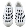 SLIP-ON EN CUIR BLANC NOIR GOUJONS