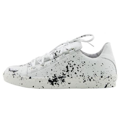 ZAPATILLAS BAJAS CUERO BLANCO SALPICADURAS DE PINTURA NEGRA