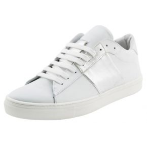 Zapatillas bajas blanco plata Lea Gu en la piel