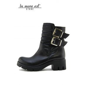ANKLE-BOOTS LOWER LEG AND BLACK LOW CALF BUCKLES METAL, BURNISH THE BOTTOM RUBBER CARARMATO BLACK