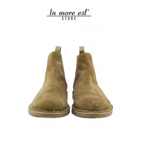 SOCKET LOW BEIGE SUEDE BOTTOM RUBBER