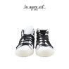 HIGH-TOP SNEAKERS EN BLANC/NOIR VEAU LACETS NOIR GOUJONS