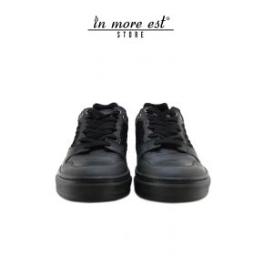 SNEAKER LOW-BLACK CALF/COCONUT SUEDE/LAMIN ARG/RUBBER LACE-UP