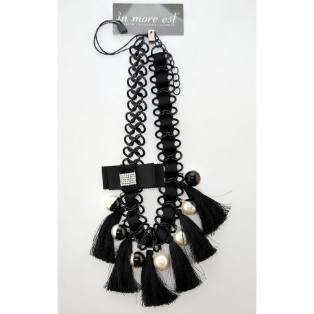 NECKLACE WITH BLACK PENDANTS AND BOWS