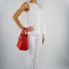 Bolsa bolso de Versace Jeans textura con remaches rojo