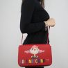 Bolso de Love Moschino rojo con la muñeca JC4088PP15LK0500