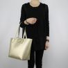 Bolsa de compras reversible Patrizia Pepe de oro de la perla 2V5452 AV63