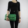 Bolso de hombro de m crossbody de california con estrellas verdes eléctrica N18234 E0010